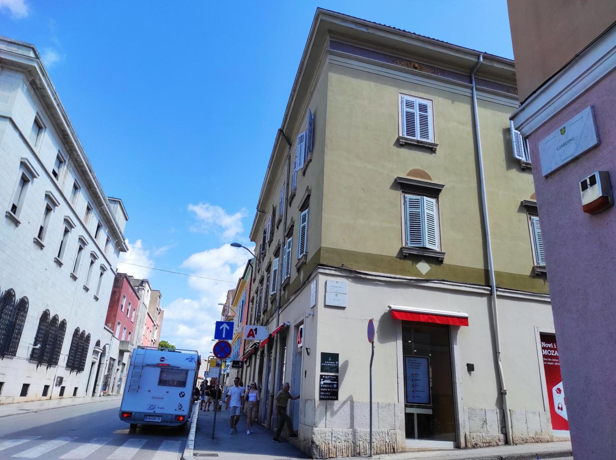 Papavero Rooms Pula Zewnętrze zdjęcie